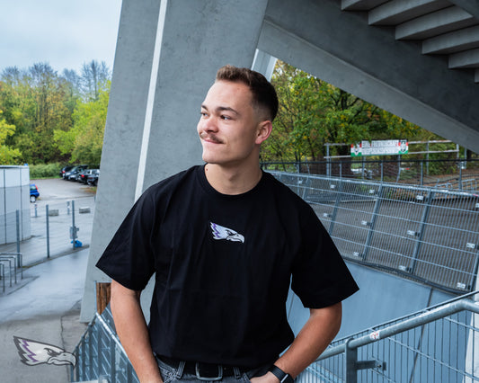 Premium Collection T-Shirt farbiges Logo gestickt