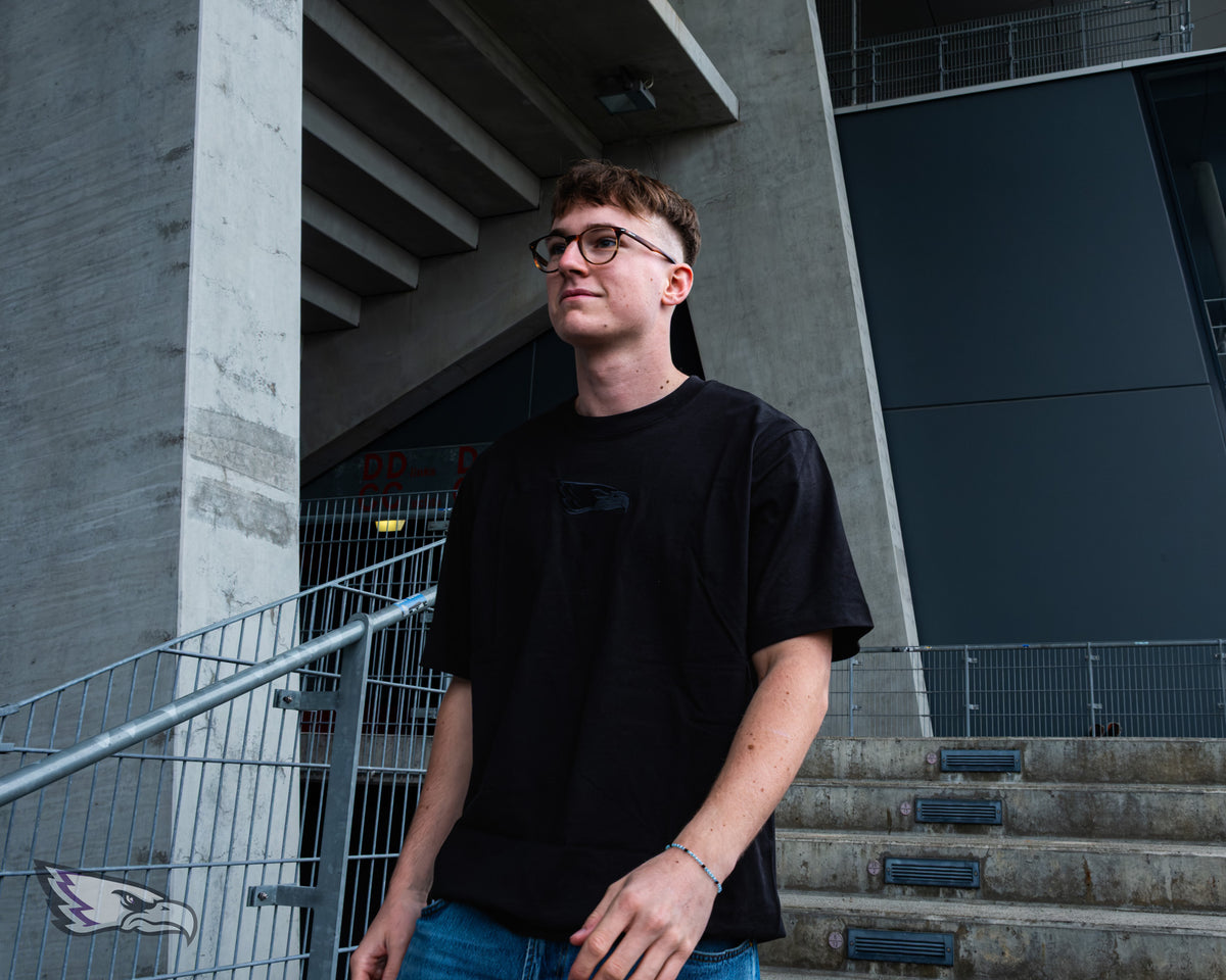 Premium Collection T-Shirt schwarzes Logo gestickt